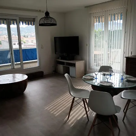 Apartament Near The Center Of Vallauris