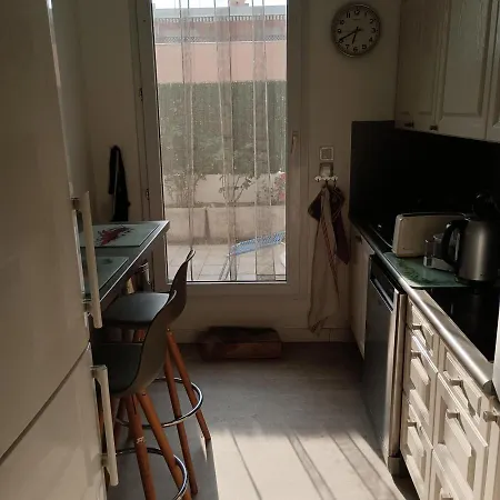Apartament Near The Center Of